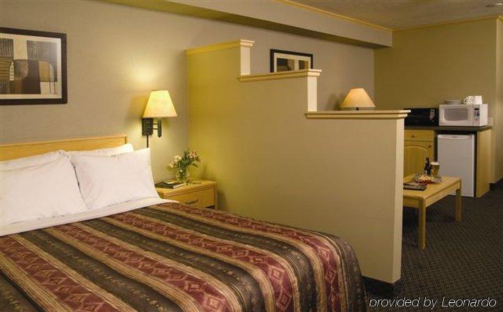 Travelodge By Wyndham פורט מקמארי חדר תמונה