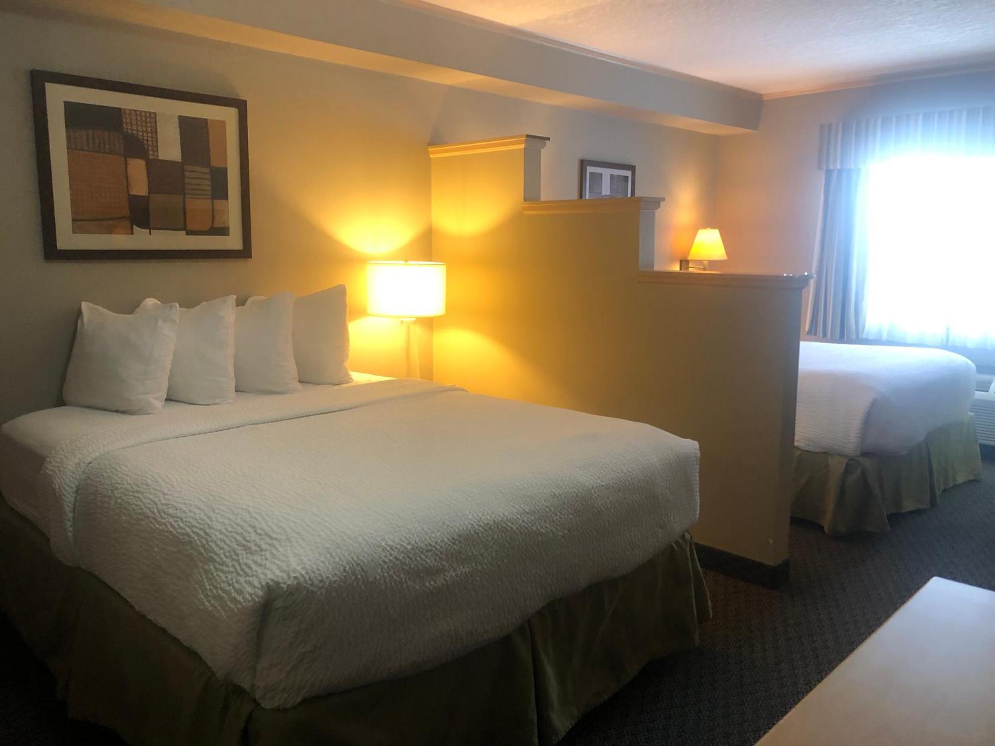 Travelodge By Wyndham פורט מקמארי מראה חיצוני תמונה
