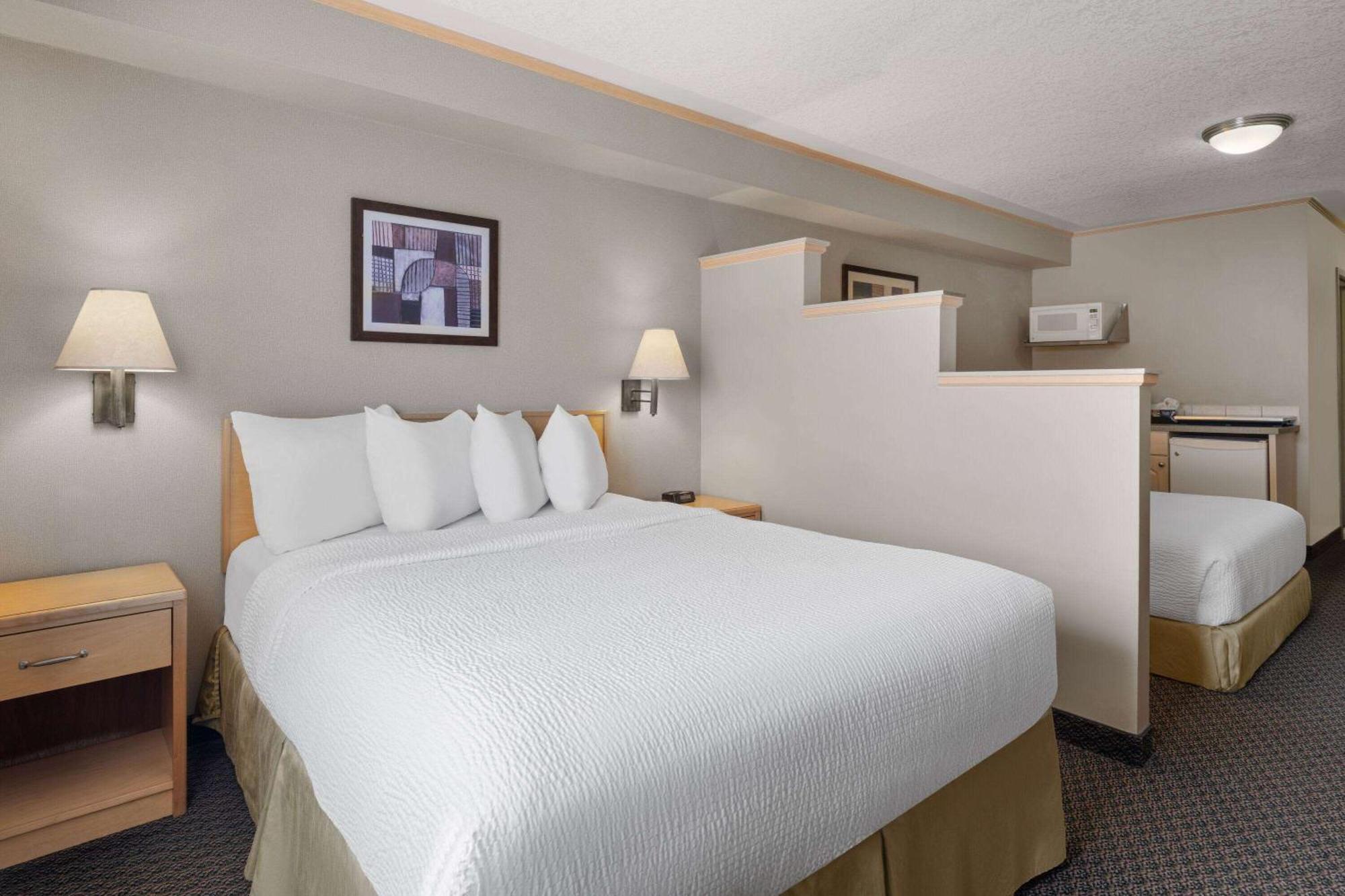 Travelodge By Wyndham פורט מקמארי מראה חיצוני תמונה