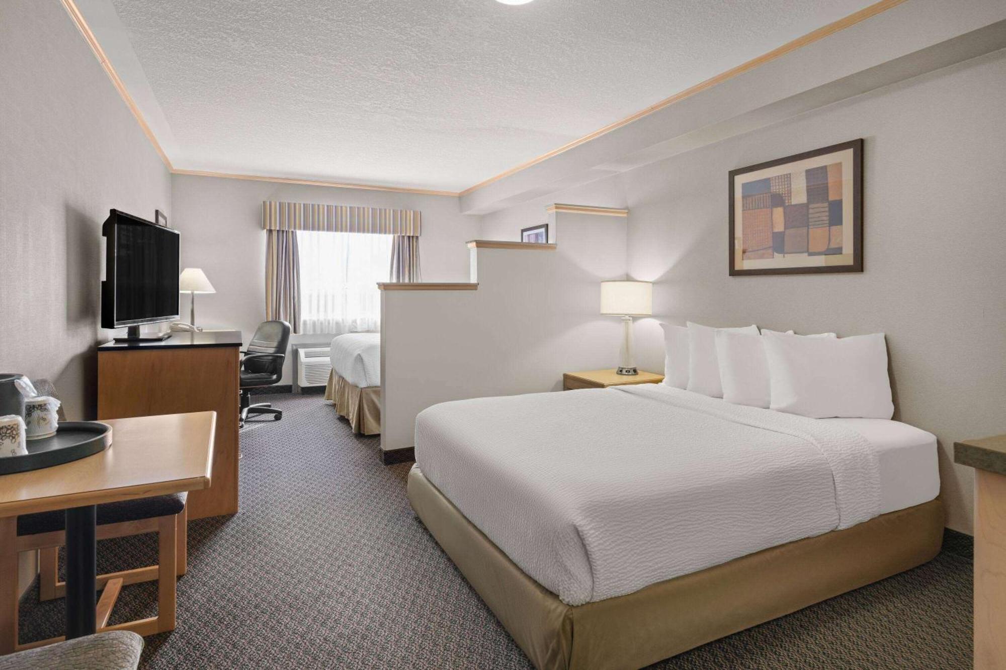 Travelodge By Wyndham פורט מקמארי מראה חיצוני תמונה