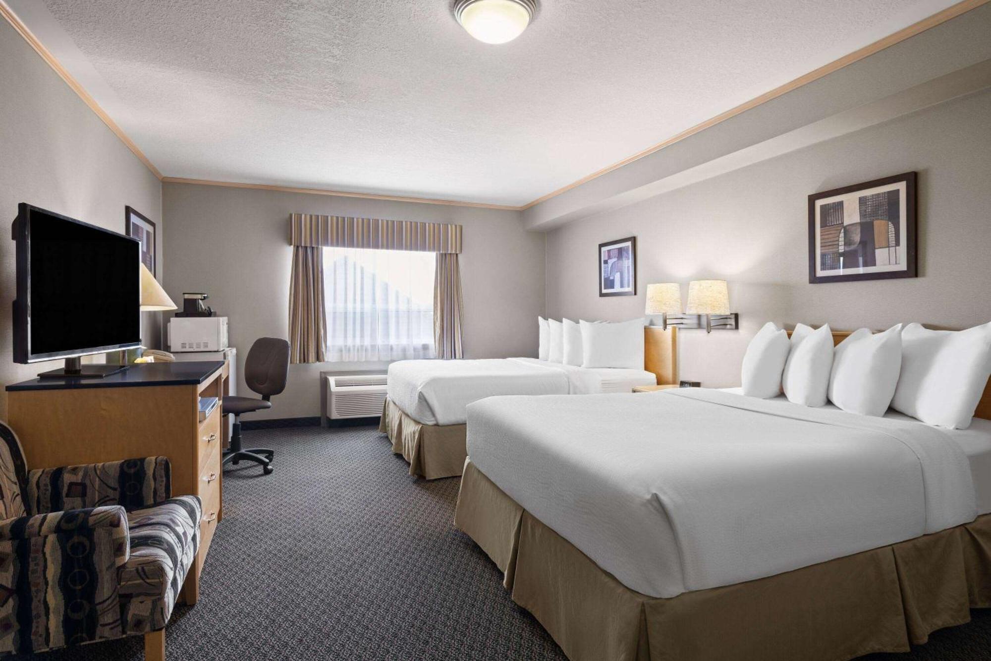 Travelodge By Wyndham פורט מקמארי מראה חיצוני תמונה