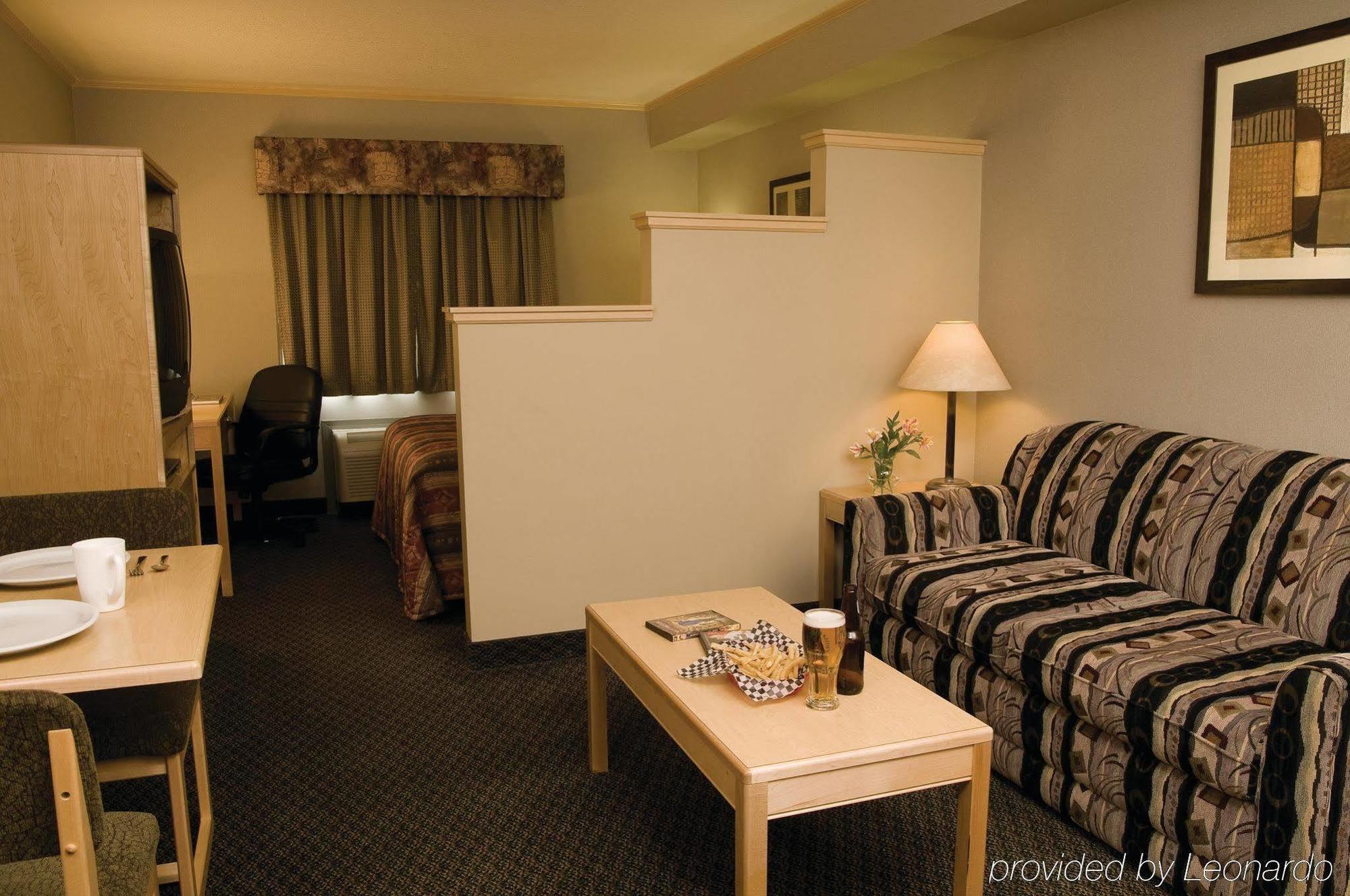 Travelodge By Wyndham פורט מקמארי מראה חיצוני תמונה